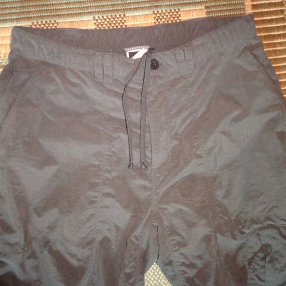 The North Face Sport Capris S/P Charcoal Gusset Crotch Adj. Waist/Hem Cords - Picture 9 of 16
